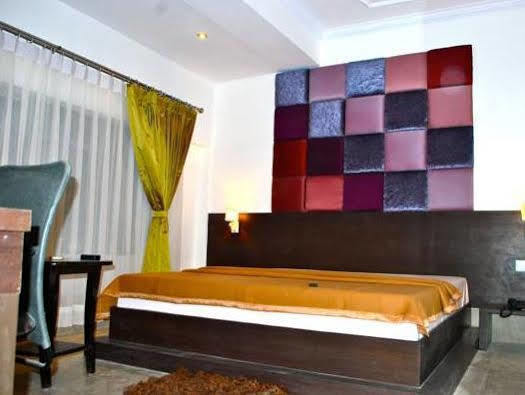 FabHotel Sarin Inn Sigra Varanasi Exterior foto